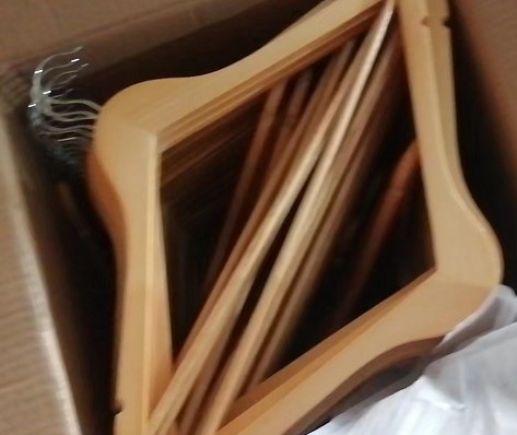 Custom Hanger Manufacturing for Fashion Retail Brands Worldwide